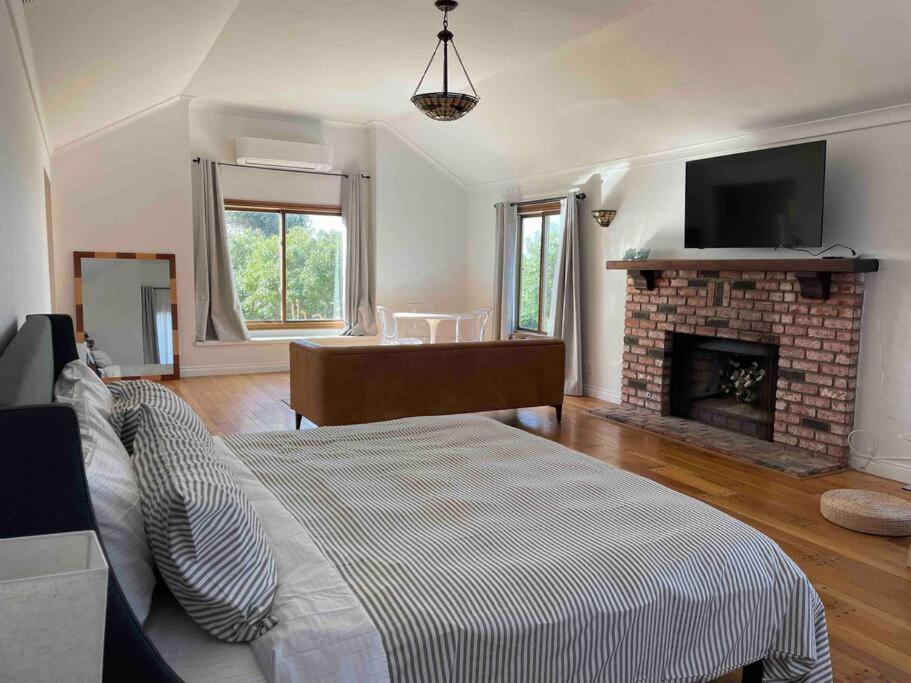 30 Pct Off!! Limited Time! Malibu Zen Guest Suite, Near Beach & Hiking Trails, Central Location Екстериор снимка